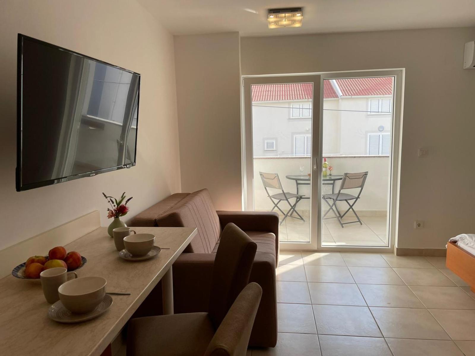 Novalja Apartments By Nena Exterior photo